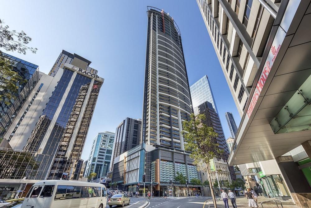 Oaks Brisbane Aurora Suites Bagian luar foto