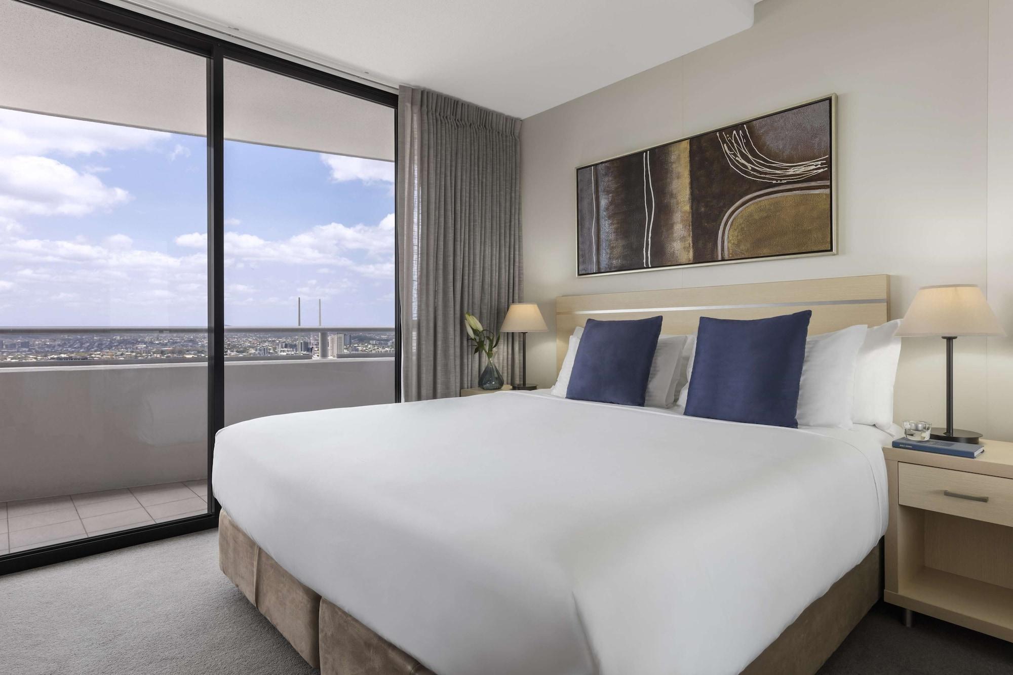 Oaks Brisbane Aurora Suites Bagian luar foto