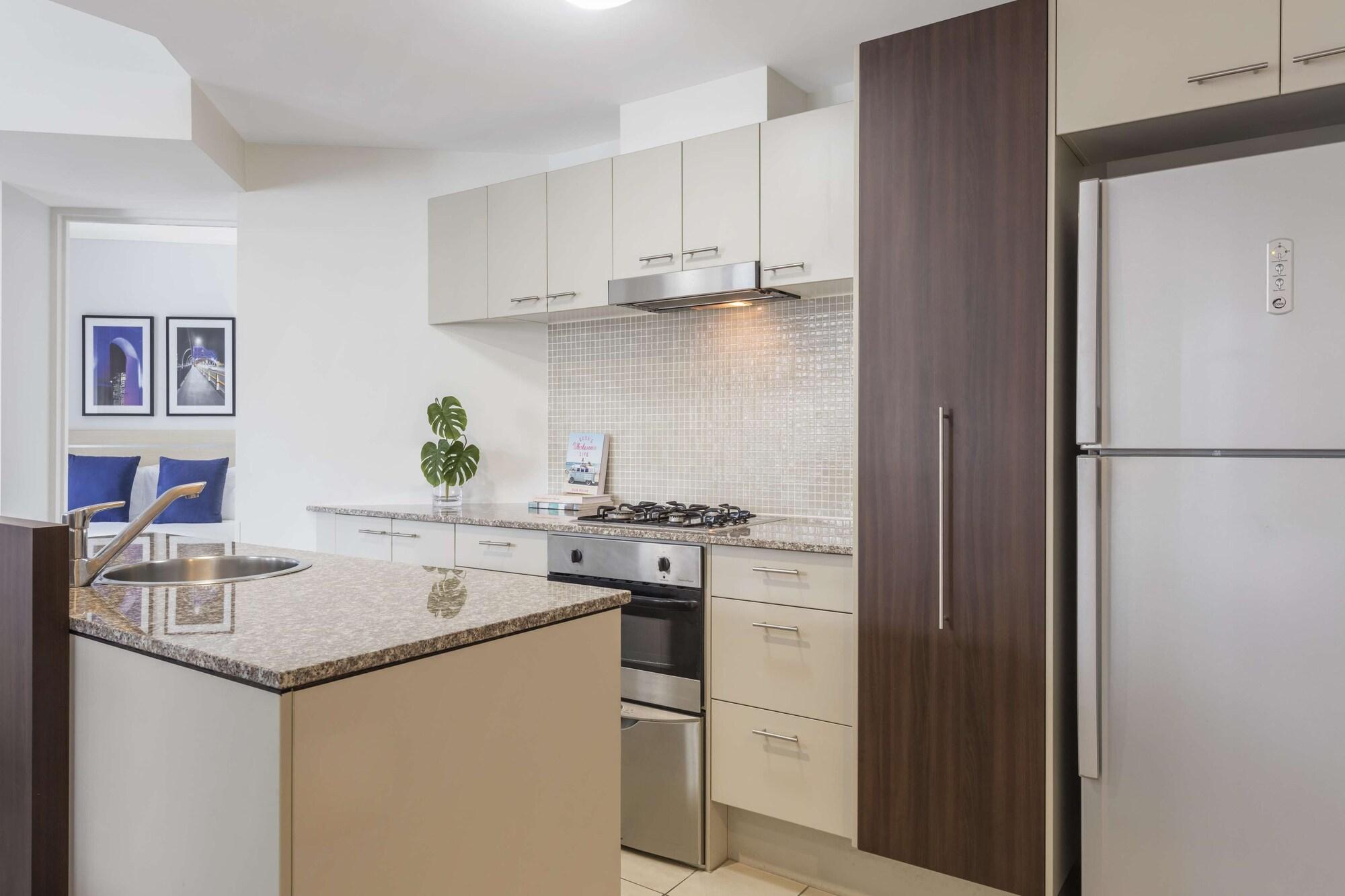 Oaks Brisbane Aurora Suites Bagian luar foto