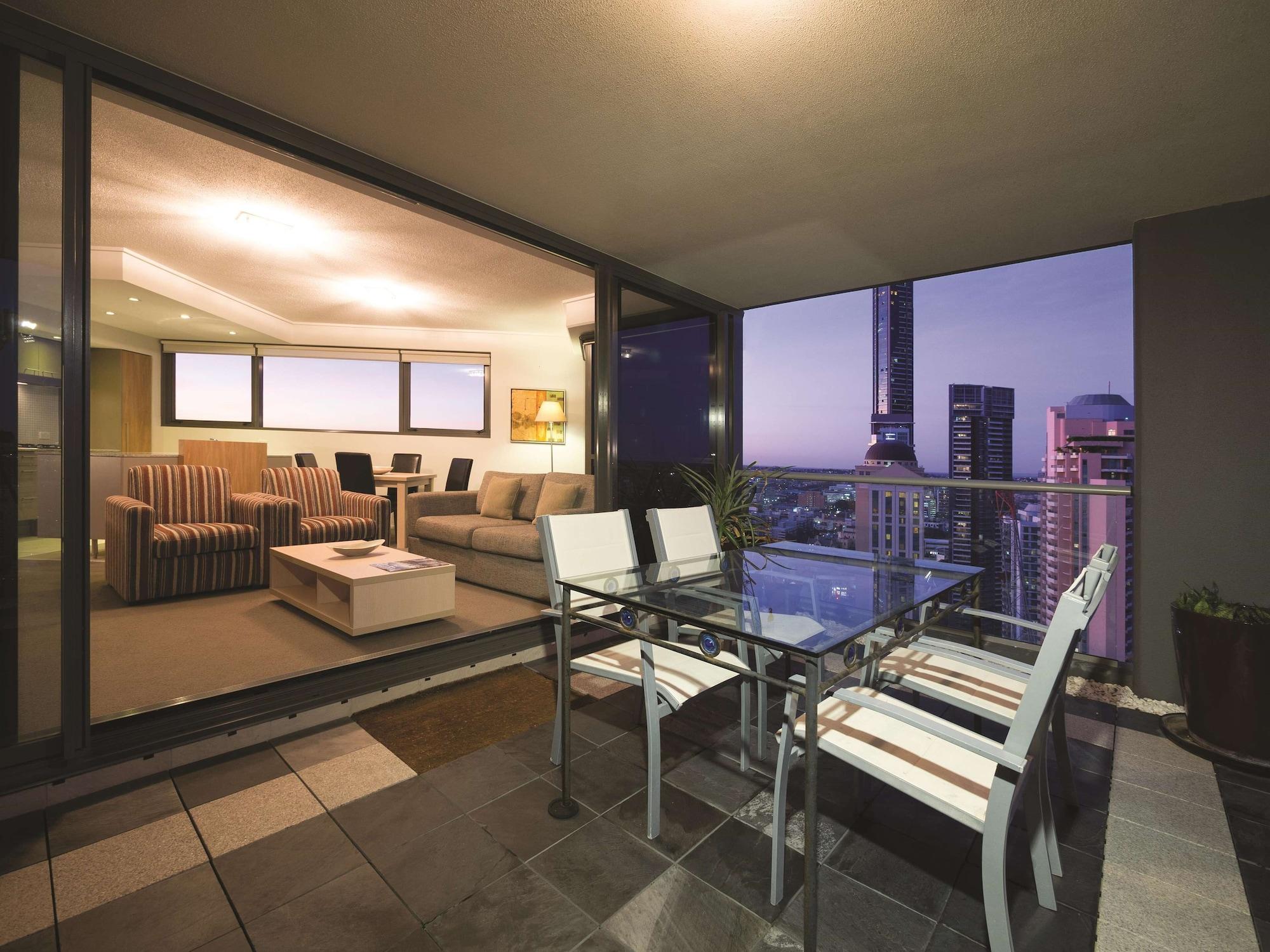 Oaks Brisbane Aurora Suites Bagian luar foto