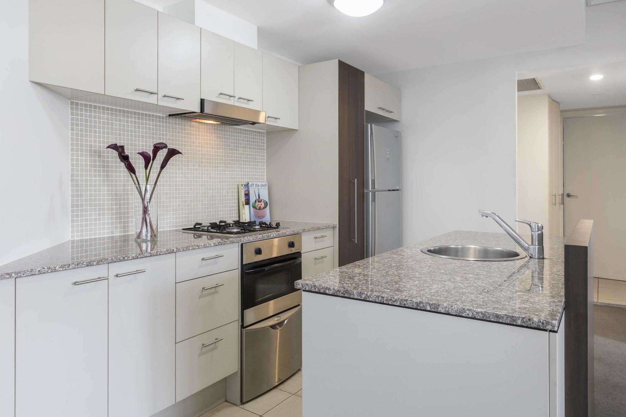 Oaks Brisbane Aurora Suites Bagian luar foto