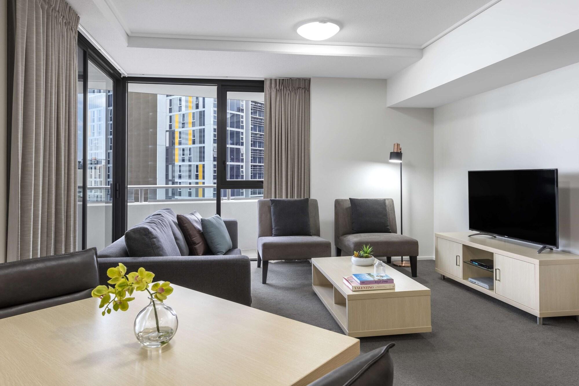 Oaks Brisbane Aurora Suites Bagian luar foto