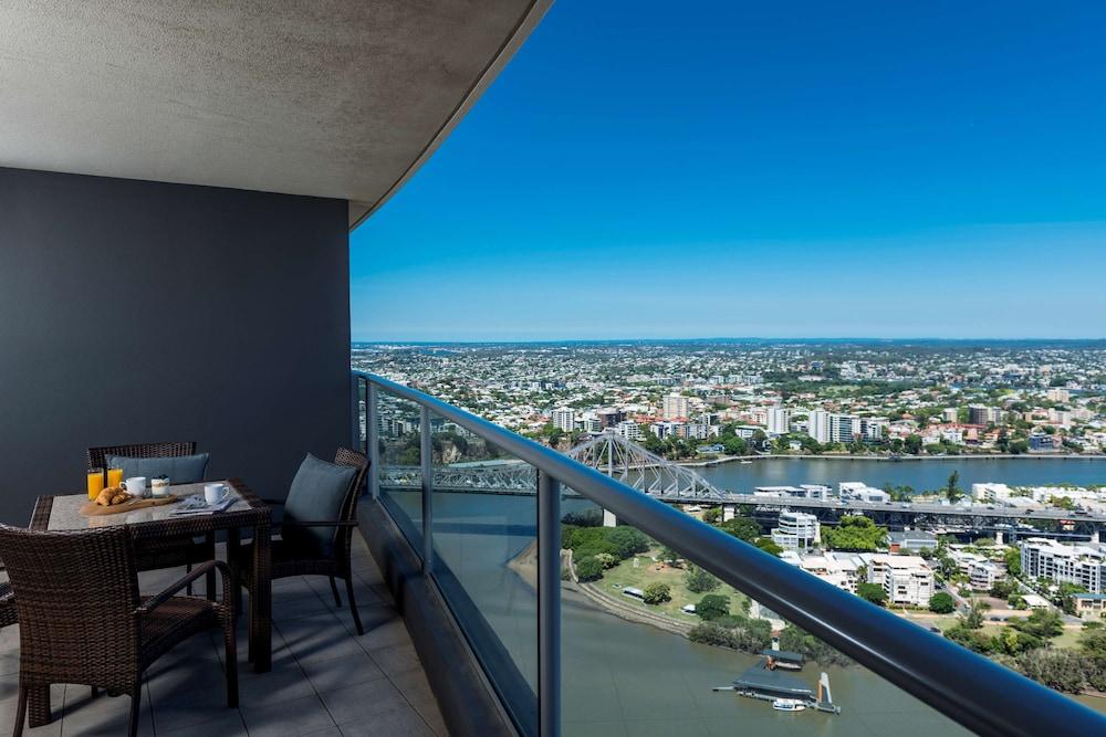 Oaks Brisbane Aurora Suites Bagian luar foto