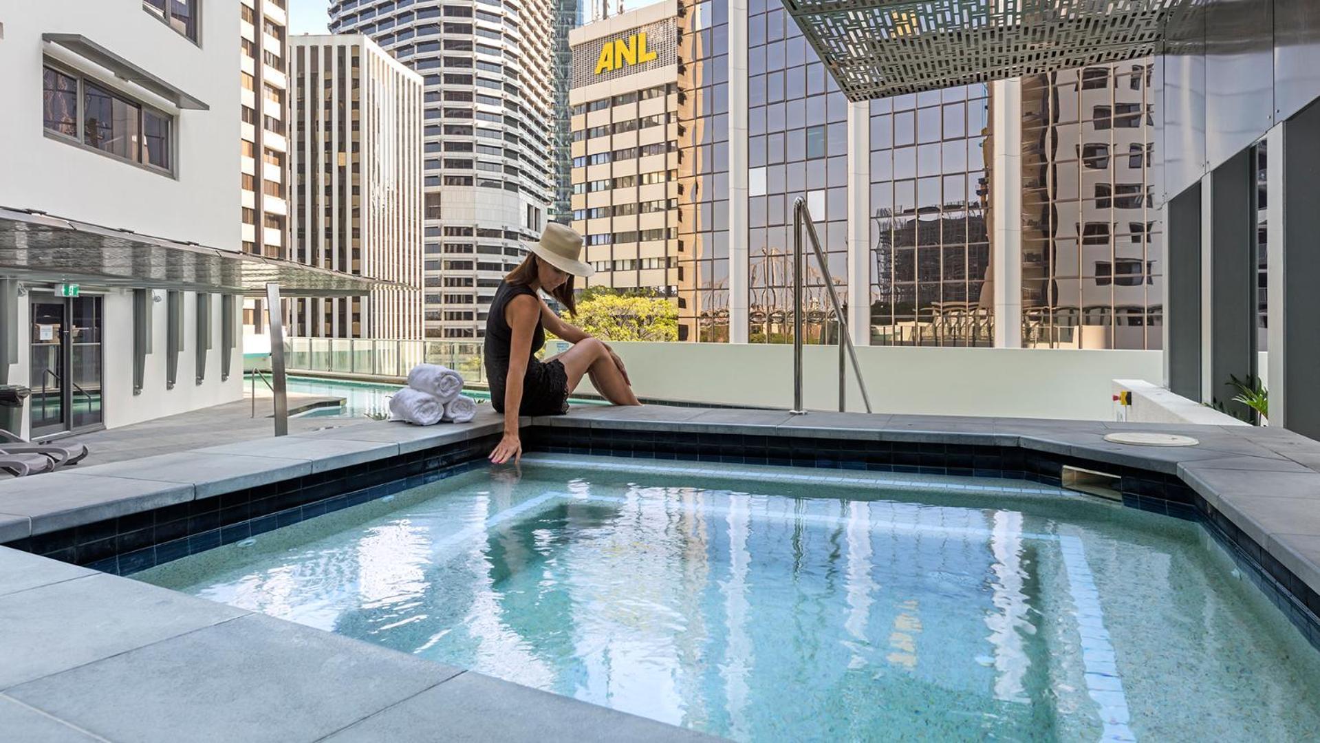Oaks Brisbane Aurora Suites Bagian luar foto