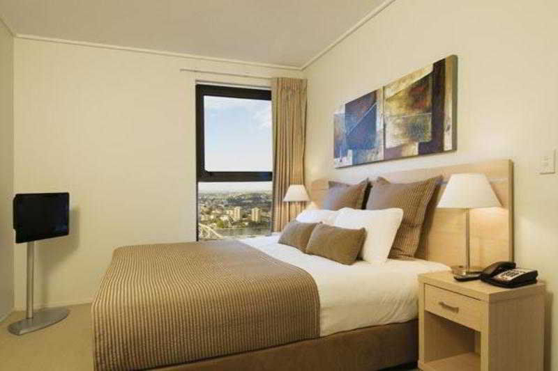 Oaks Brisbane Aurora Suites Bagian luar foto