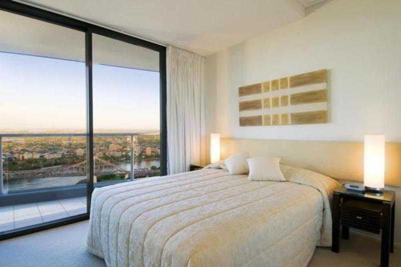 Oaks Brisbane Aurora Suites Bagian luar foto