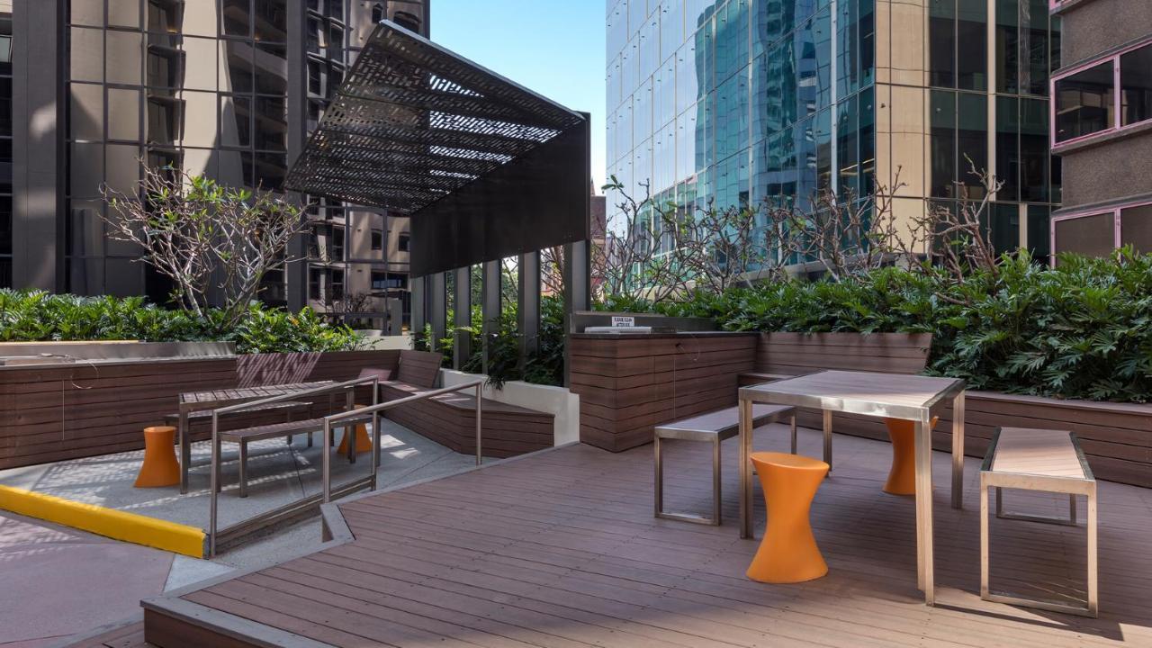 Oaks Brisbane Aurora Suites Bagian luar foto